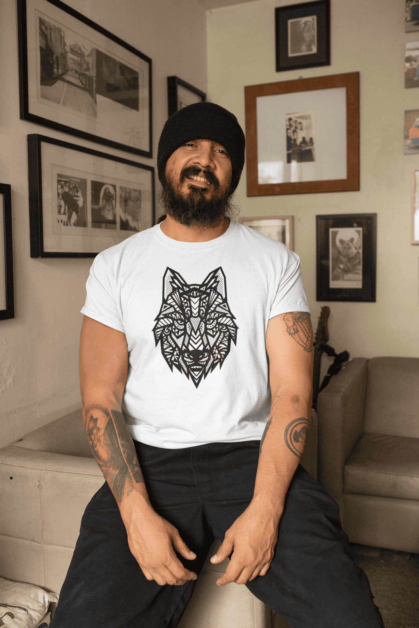 Trenfort Tribal Print Wolf Graphic Cotton Tshirt for Men